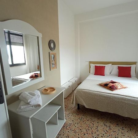 Myhouse Hotel Олбия Екстериор снимка