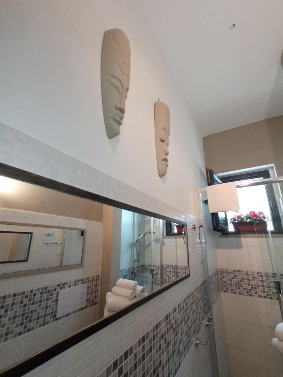 Myhouse Hotel Олбия Екстериор снимка